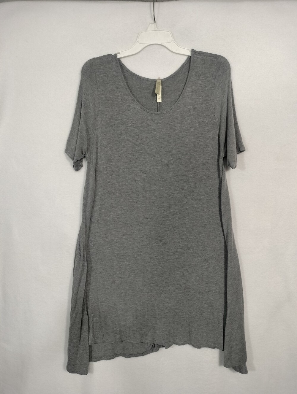 Jesse And J Women's Short-Sleeve Gray Tunic Top